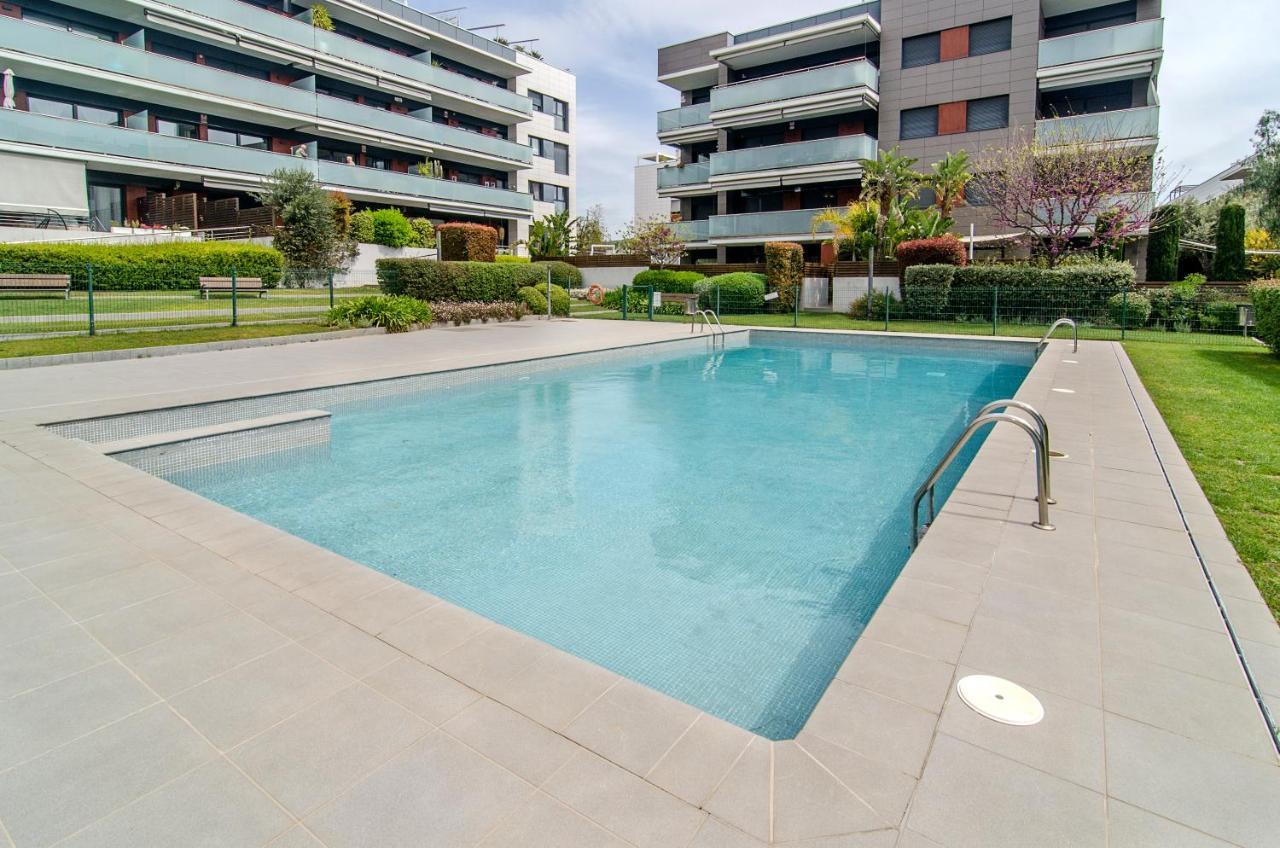 Garden Paradise: 3-bedroom With Pool And Terrace