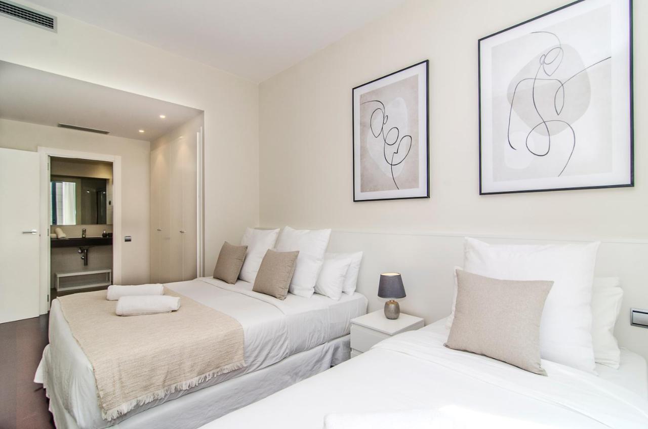 Spaces Garden Paradise 3 Bedroom, 3 Bathroom, Huge Private Garden-terrace, Pool- Sleeps Up To 8 *