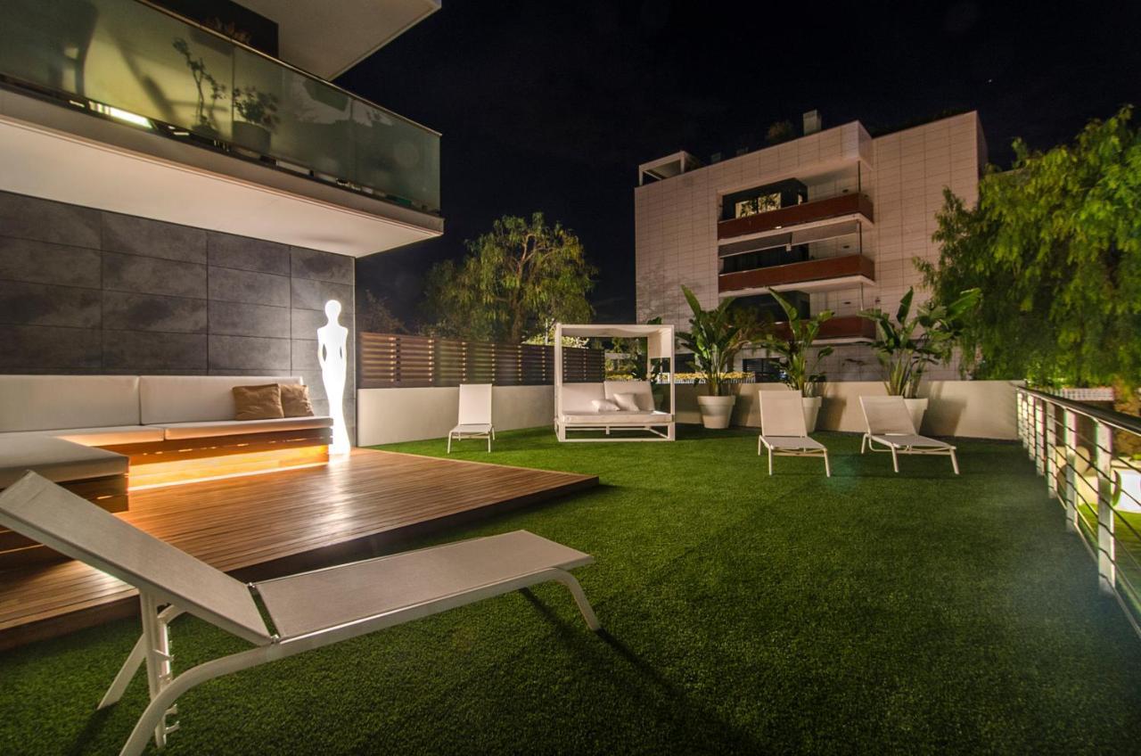 Garden Paradise: 3-bedroom With Pool And Terrace Apartment
