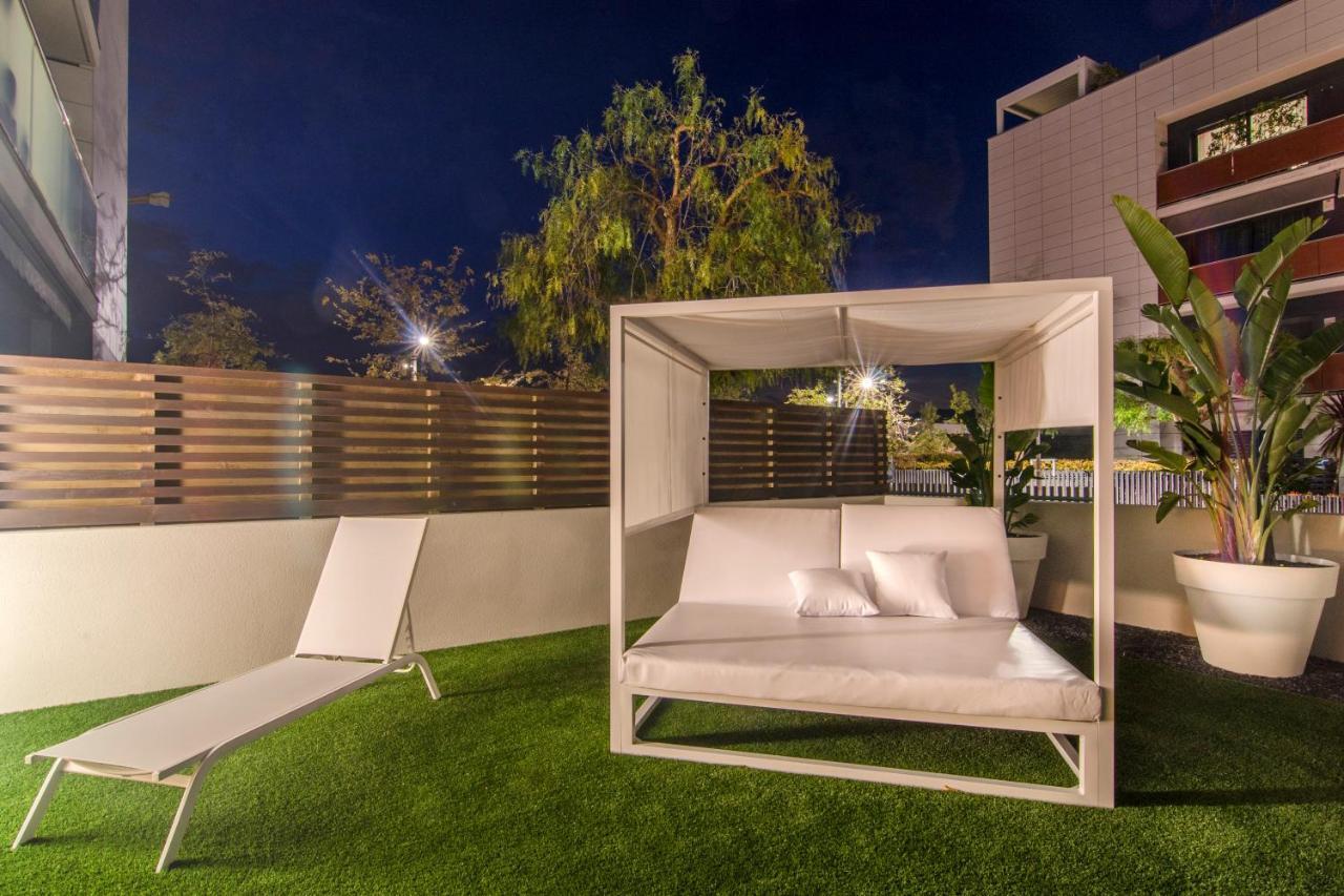 Appartamento Spaces Garden Paradise 3 Bedroom, 3 Bathroom, Huge Private Garden-terrace, Pool- Sleeps Up To 8 *