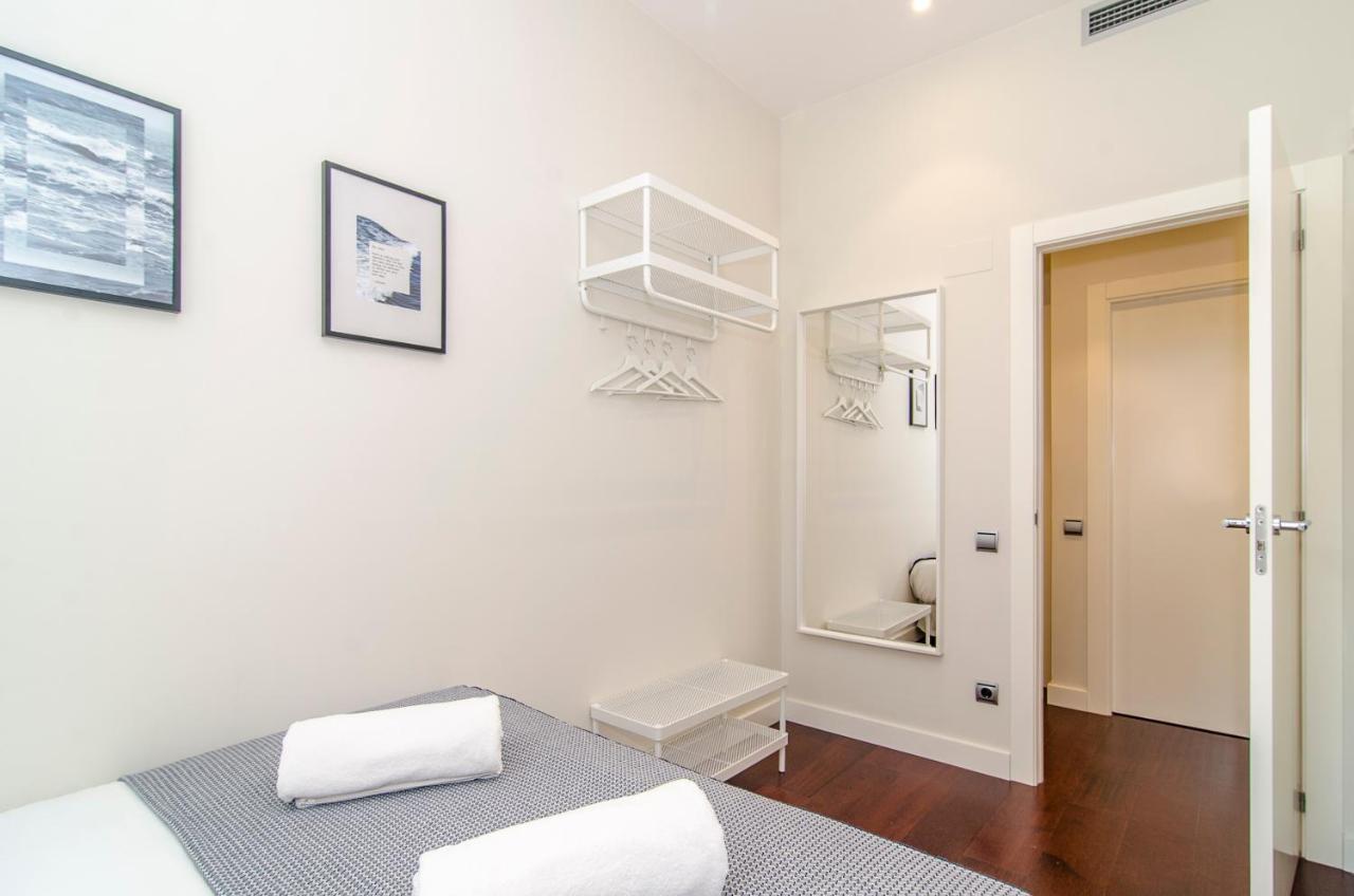 Apartment Garden Paradise: 3-bedroom With Pool And Terrace Sitges