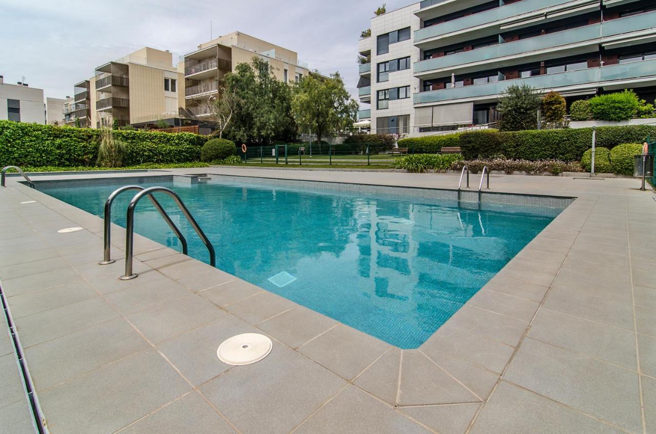 Garden Paradise: 3-bedroom With Pool And Terrace