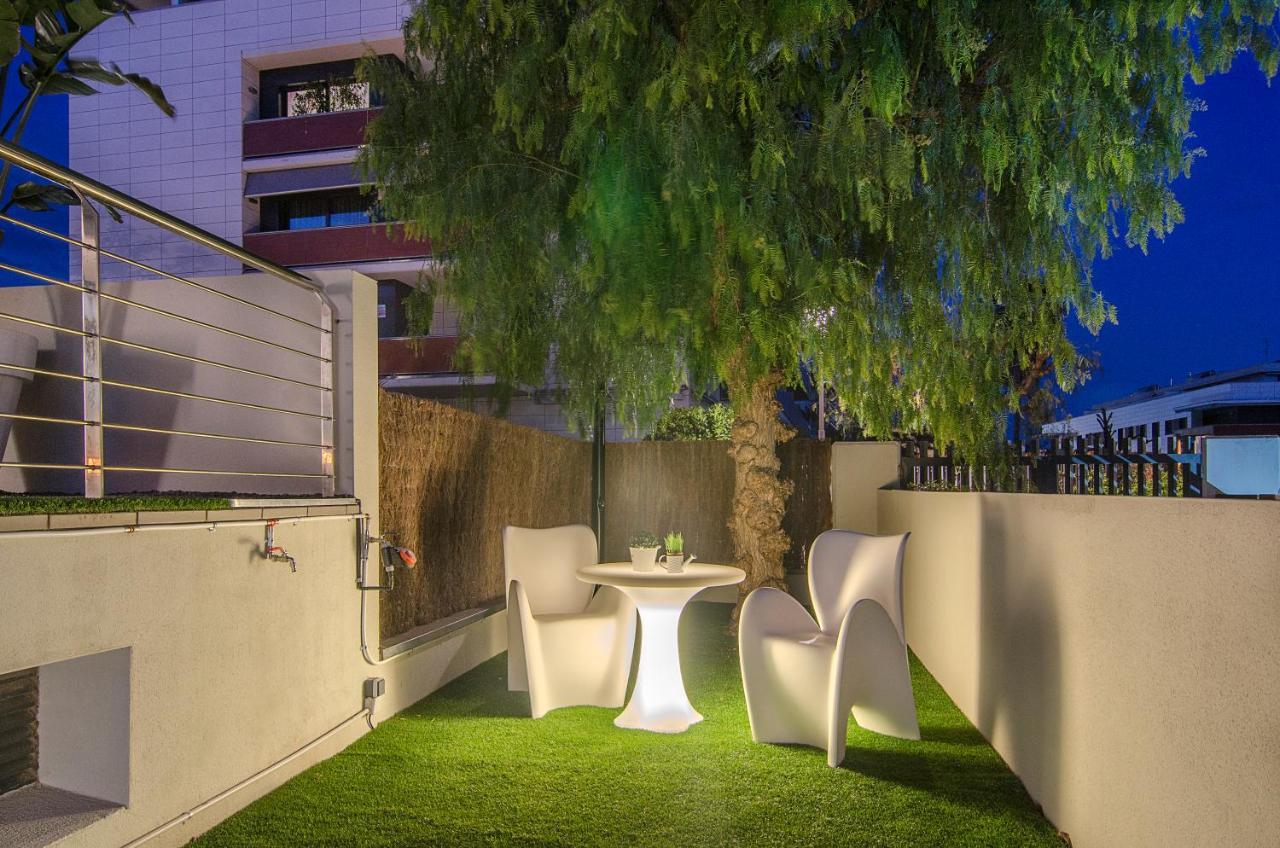 Garden Paradise: 3-bedroom With Pool And Terrace Apartment