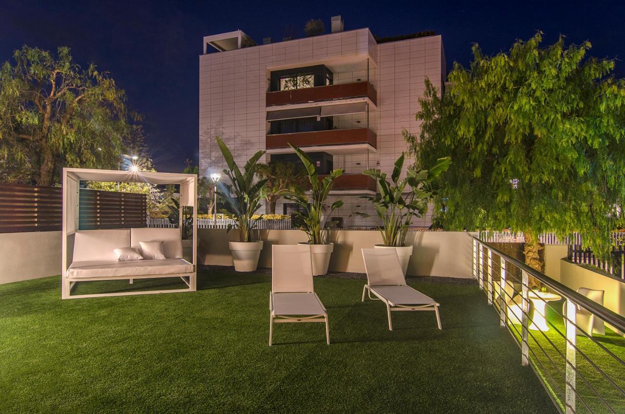 Garden Paradise: 3-bedroom With Pool And Terrace Apartment