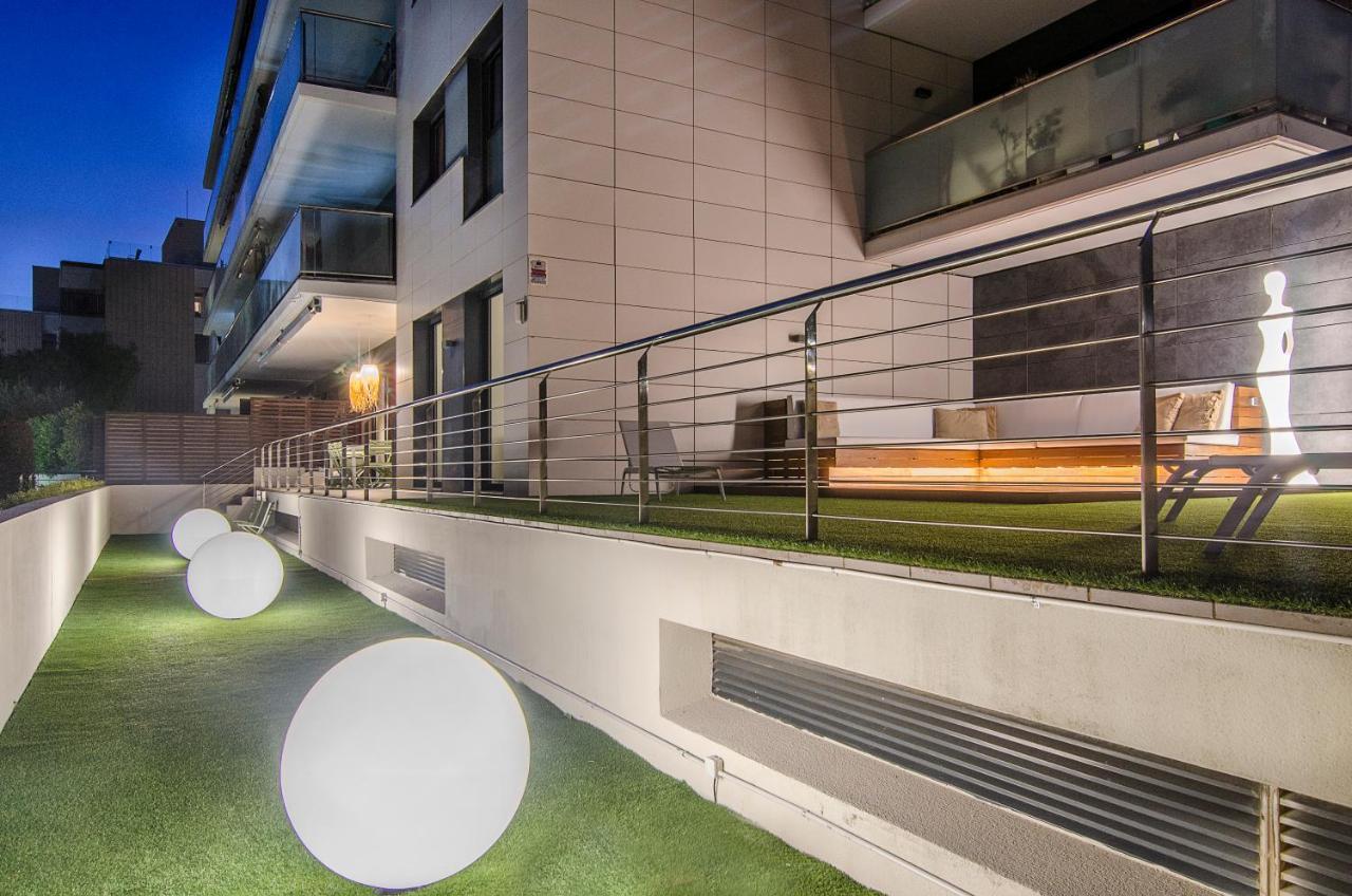 Apartment Garden Paradise: 3-bedroom With Pool And Terrace *
