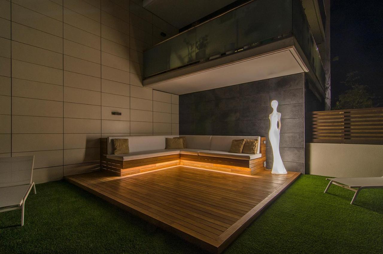 Garden Paradise: 3-bedroom With Pool And Terrace