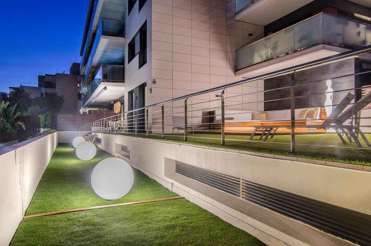 Apartment Garden Paradise: 3-bedroom With Pool And Terrace